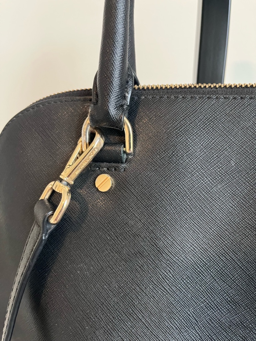 Michael Kors Black Saffiano Leather Satchel Medium Dome Bag Gold Hardware - Picture 6 of 16